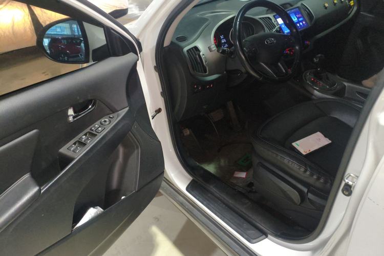 Used Kia Sportage R 2015 2.0L Automatic Two-Wheel Drive DLX Model