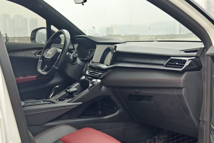 Used Lynk & Co 06 2020 1.5T JinPro model
