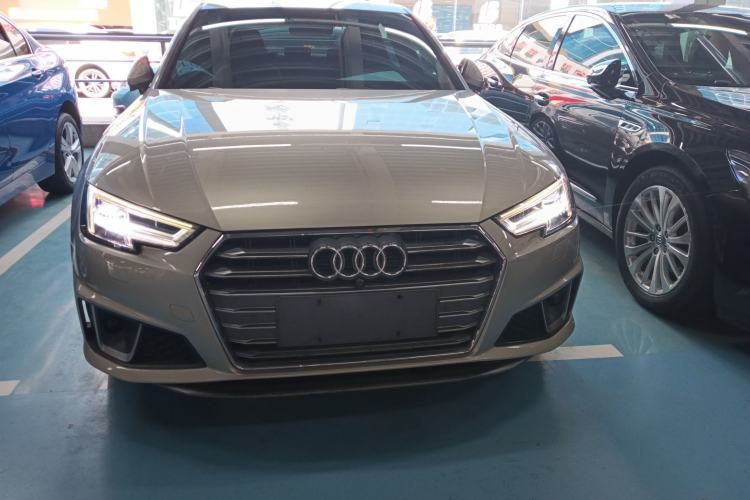 Used Audi A4L 2019 40 TFSI Fashion Version China V

