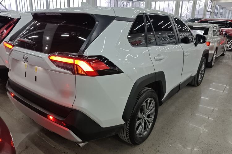 Used Toyota RAV4 2023 2.0L CVT 4x4 Adventure Edition
