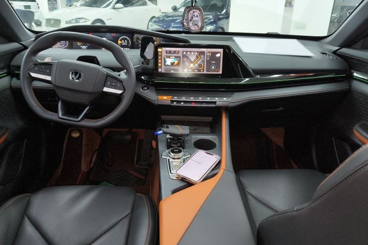 Used Changan UNI-V 2022 1.5T Prestige Version
