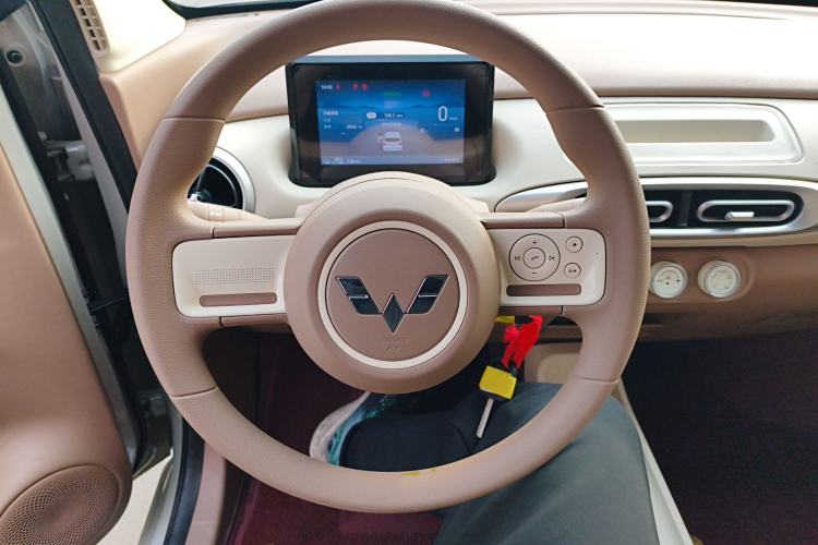 Used Wuling Hongguang MINIEV 2025 Four-Door Version Advanced Edition