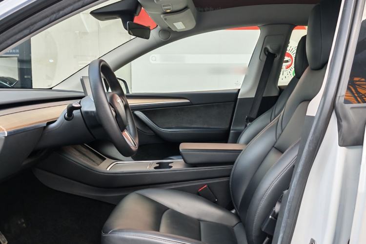 Used Tesla Model Y 2022 Rear-Wheel-Drive Version
