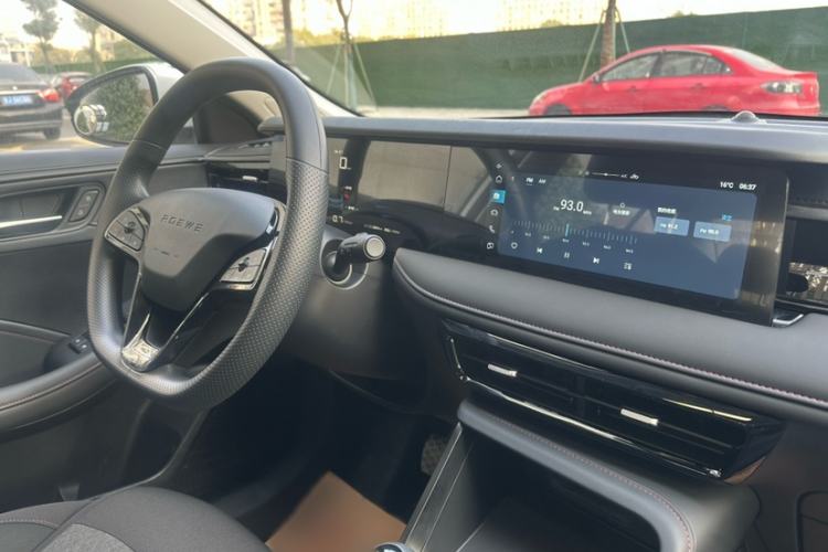 Used Roewe i5 2023 1.5L Manual Comfort Edition
