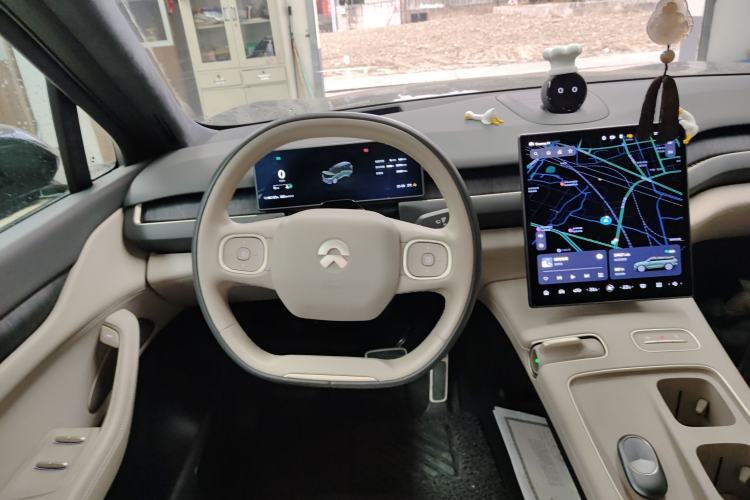 Used Nio ES8 2023 75 kWh Executive Edition