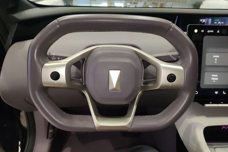 Used  12 2025 Ultra Extended-Range Edition