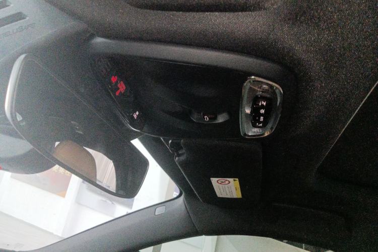 Used Volvo S90 New Energy 2019 T8 e-Drive Hybrid Intelligent Luxury Version China VI Standard