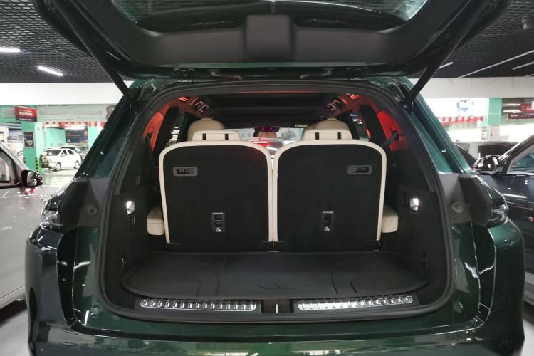 Used Li Auto L8 2023 Pro Model
