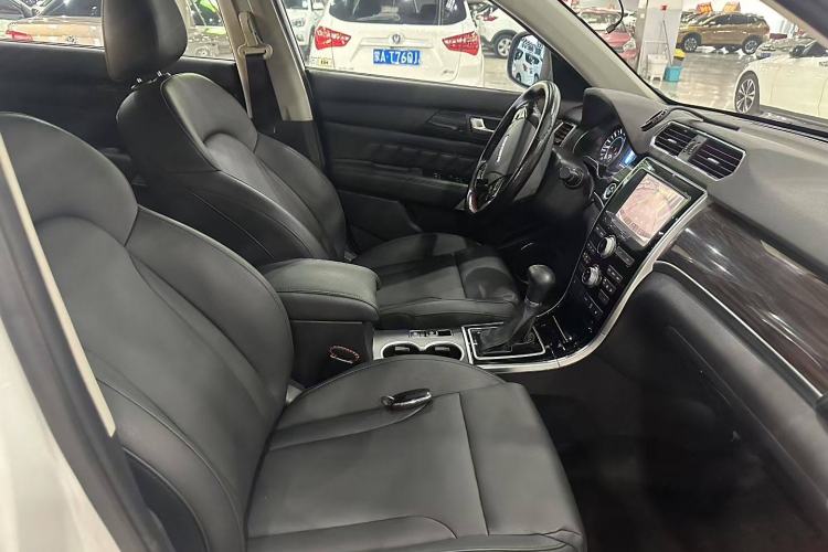 Used Haval H2 2016 Red-Label 1.5T Automatic Two-Wheel Drive Luxury Model
