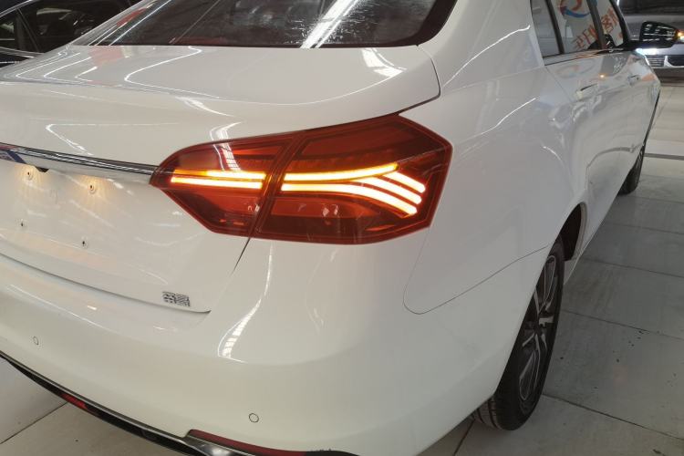 Used Geely Auto Emgrand 2019 Leading Edition 1.5L CVT Upward-Connected Model China VI Standard