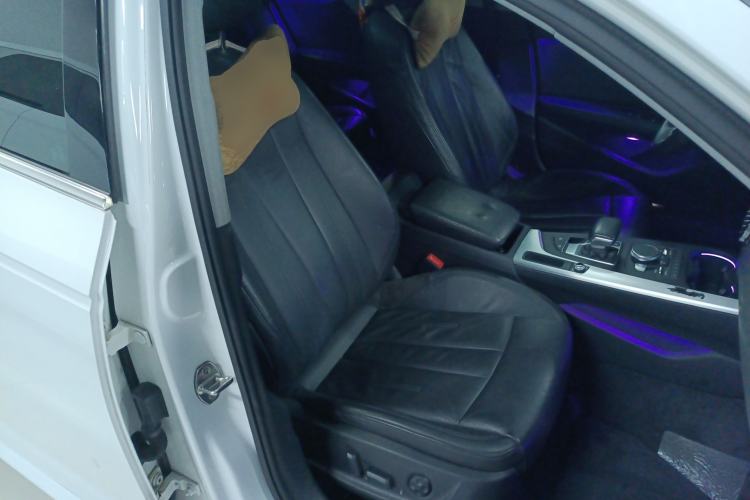 Used Audi A4L 2019 40 TFSI Fashion Edition China VI Emission Standard
