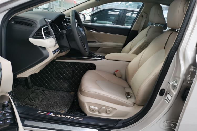 Used Toyota Camry 2019 Revised Version 2.0G Luxury Edition