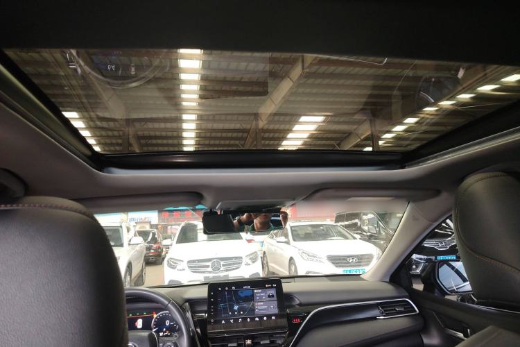 Used Toyota Camry 2023 Dual-Motor 2.5HG Luxury Edition
