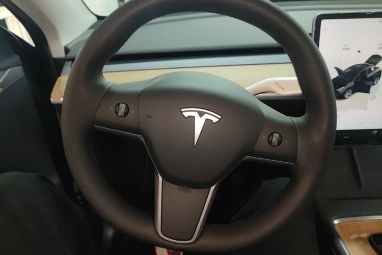 Used Tesla Model Y 2022 Rear-Wheel-Drive Version
