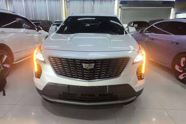 Used Cadillac XT4 2020 28T Two-Wheel-Drive Leading Version