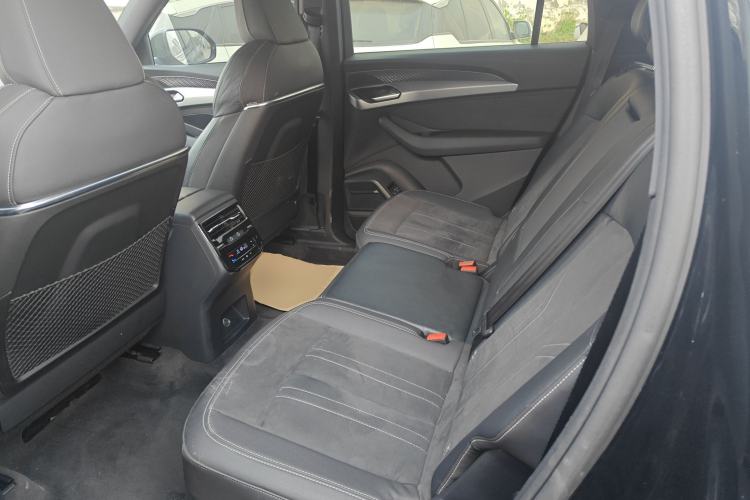 Used Audi Q6 2023 40 TFSI quattro Guanyun Edition Light Riding Package
