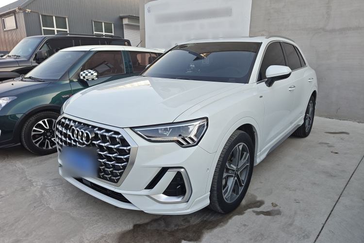 Used Audi Q3 2024 40 TFSI Fashion Dynamic Model