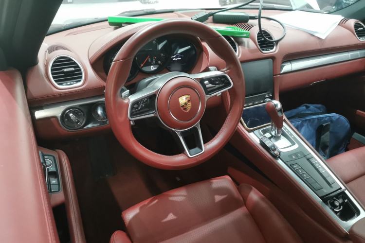 Used Porsche 718 2020 Cayman 2.0T
