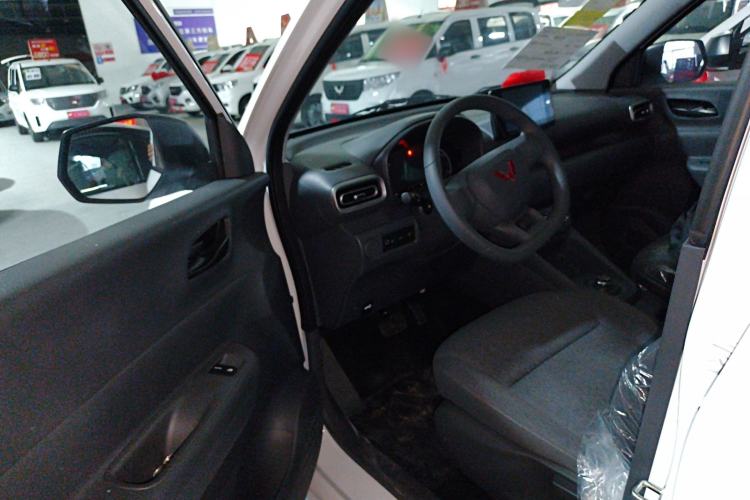 Used Wuling Hongguang New Energy 2024 All-Electric Model 300KM Standard Version