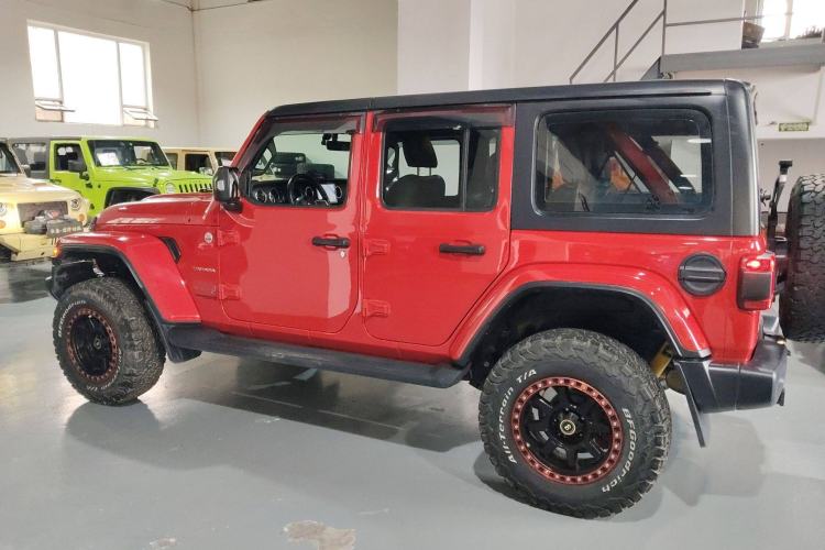 Used  Wrangler 2021 2.0T Sahara Four-Door Edition
