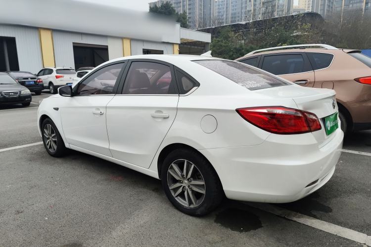 Used Changan Eado 2015 1.6L Manual Luxury Model China V Standard
