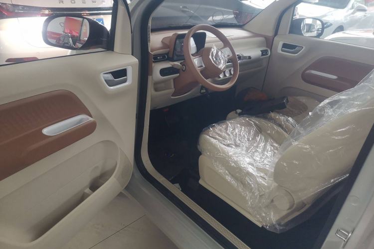 Used Wuling Hongguang MINIEV 2024 3rd Generation 215km Youth Edition
