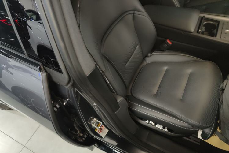 Used  12 2025 Ultra Extended-Range Edition