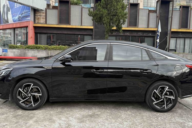 Used MG 5 2021 300TGI DCT Elegant Luxury Edition
