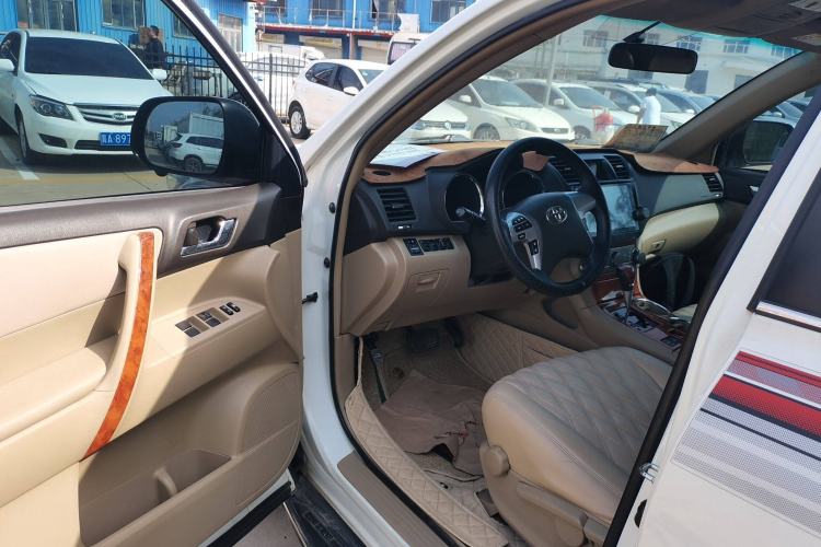 Used Toyota Highlander 2012 2.7L 2WD 5-Seater Elite Edition
