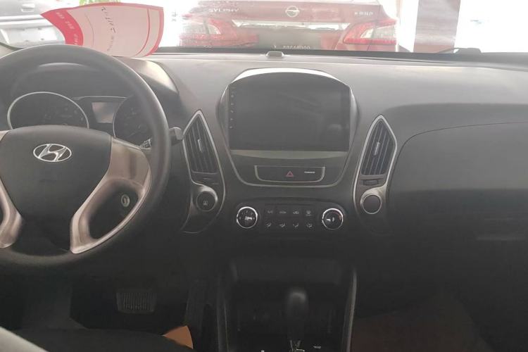 Used Hyundai ix35 2013 2.0L Automatic 2WD Comfort GL China IV Standard
