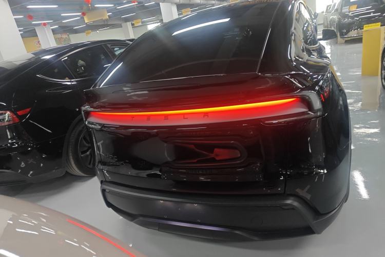 Used Tesla Model Y 2025 Updated Version Long-Range All-Wheel Drive