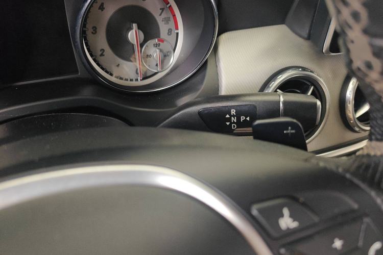 Used Mercedes-Benz GLA 2015 GLA 200 Fashion Model