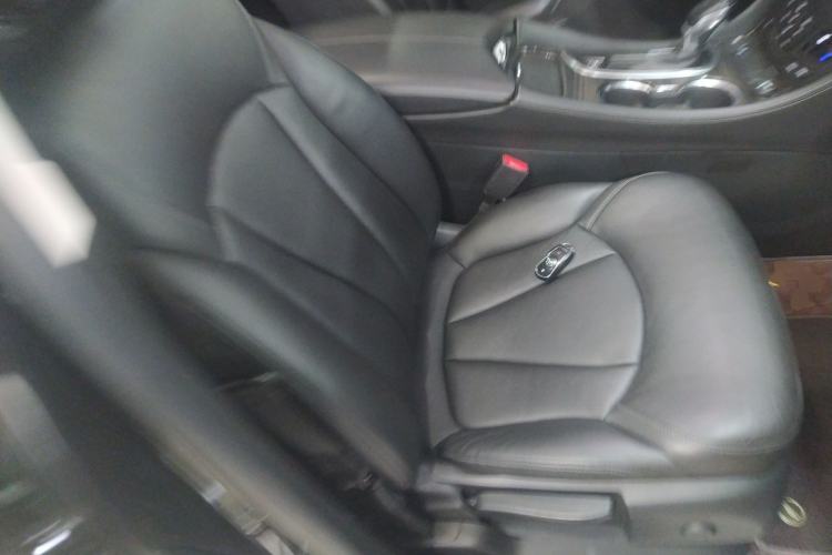 Used Buick Envision 2019 20T Two-Wheel Drive Elite Version China VI Standard
