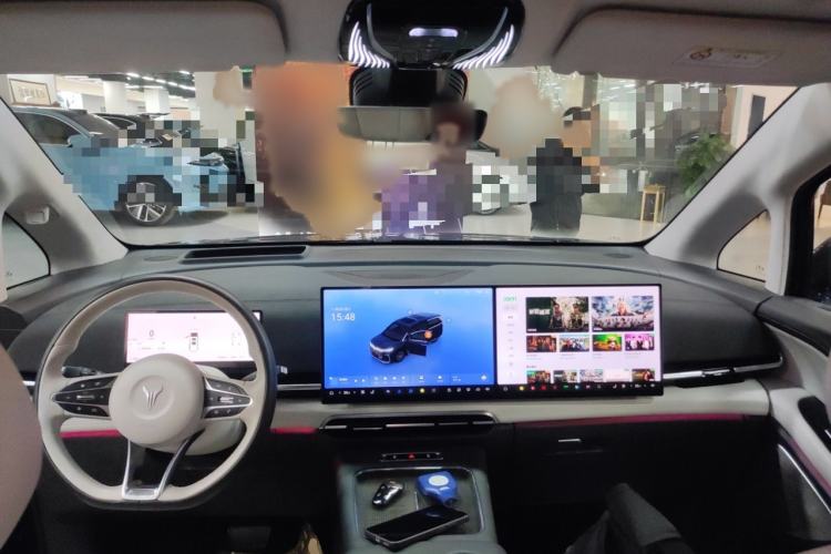 Used VOYAH Dream 2025 PHEV Four-Wheel-Drive Flagship Kunpeng Edition
