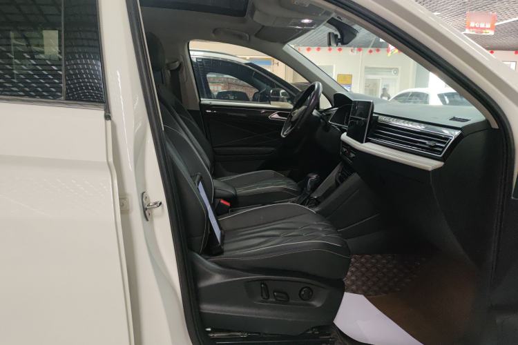 Used Volkswagen Tiguan L 2022 330TSI Automatic Two-Wheel Drive R-Line Enhanced Edition