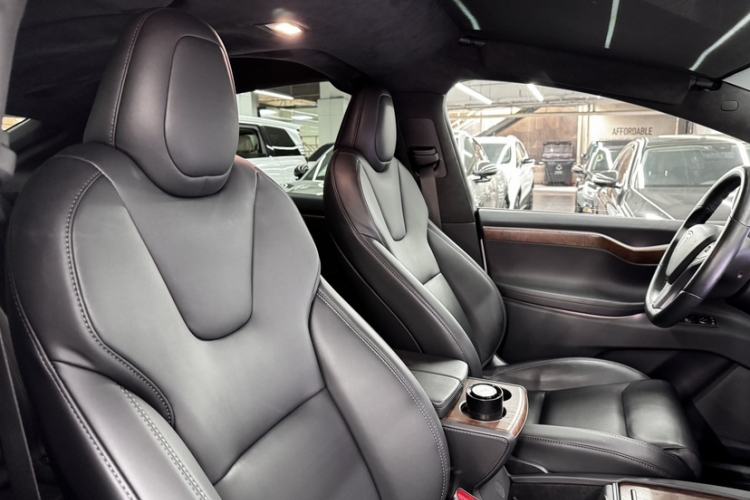 Used Tesla Model X 2019 Long-Range Version
