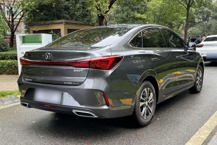 Used Changan Eado 2024 PLUS Blue Whale NE 1.4T GDI DCT High-Energy Edition
