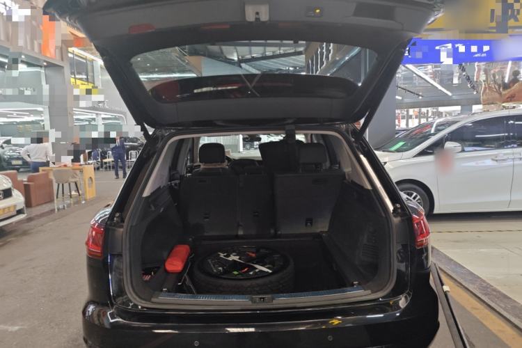 Used Volkswagen Touareg 2020 3.0 TSI Luxury Edition China VI
