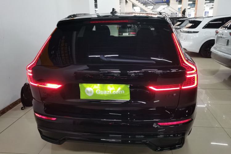 Used Volvo XC60 New Energy 2025 Plug-in Hybrid Long-Range All-Wheel Drive Zhiyuan Extreme Night Black Edition
