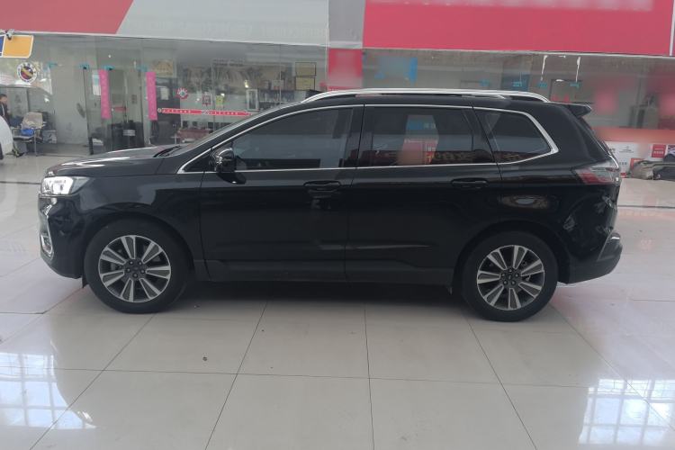 Used Ford Edge 2021 PLUS EcoBoost 245 Two-Wheel-Drive Platinum Edition 5 Seats
