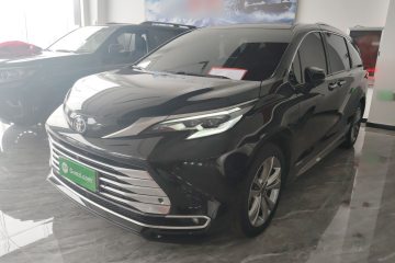 Used Toyota Sienna 2023 2.5L Hybrid Platinum Edition