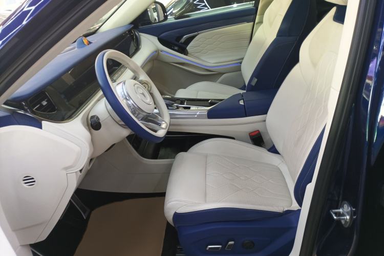 Used VOYAH FREE 2021 Four-Wheel Drive Standard Range-Extended Exclusive Luxury Package
