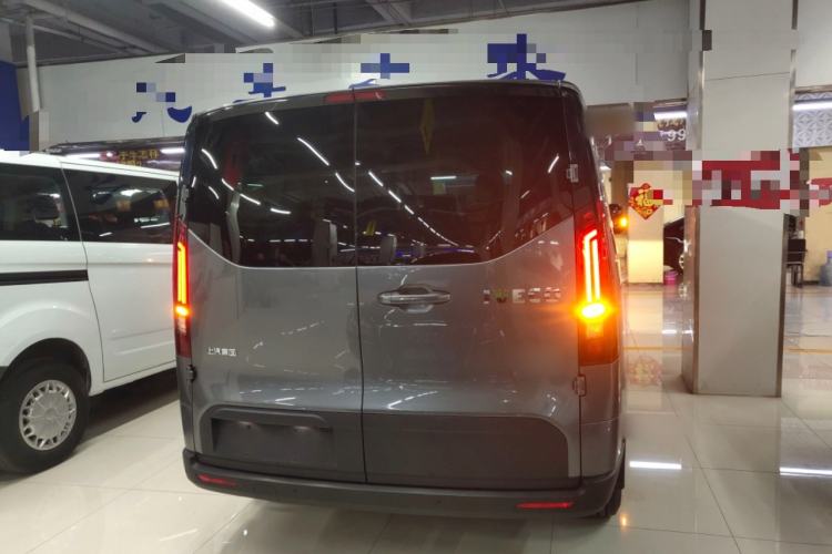 Used Iveco Fidato 2023 C30 Passenger Van 2.0T 110kW Automatic Xingtu Version Low Roof
