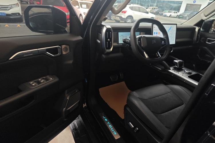 Used JETOUR Traveler 2023 2.0T Four-Wheel Drive Conqueror