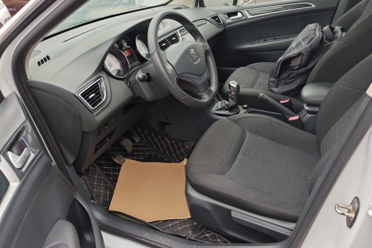 Used Peugeot 308 2014 Enjoy Edition Classic 1.6L Manual YouShang Model
