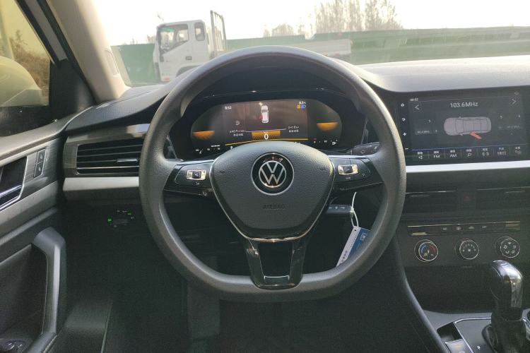 Used Volkswagen Lavida 2021 1.5L Automatic Vision Edition
