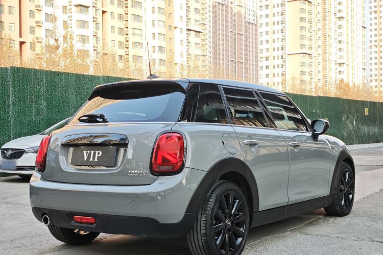 Used  MINI 2020 1.5T COOPER Artist Five-Door Edition
