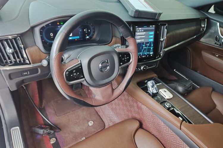 Used Volvo S90 2024 B5 Zhiyuan Luxury Edition
