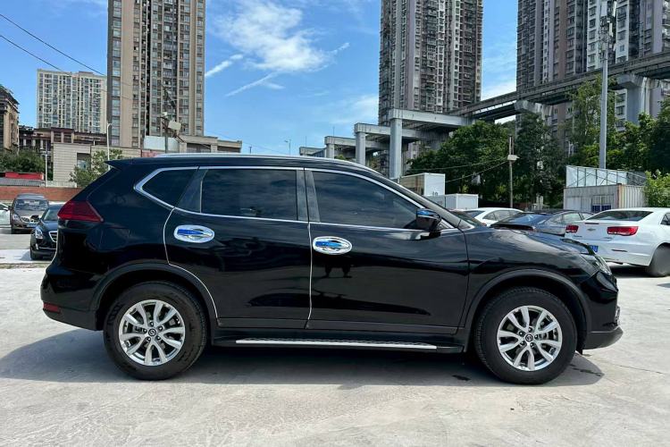 Used Nissan X-Trail 2022 Revised Version 2.0L Two-Wheel Drive Smart Connect Premium Edition