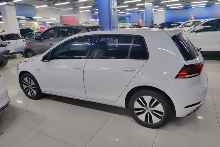 Used Volkswagen Golf Pure Electric 2020 Chari
